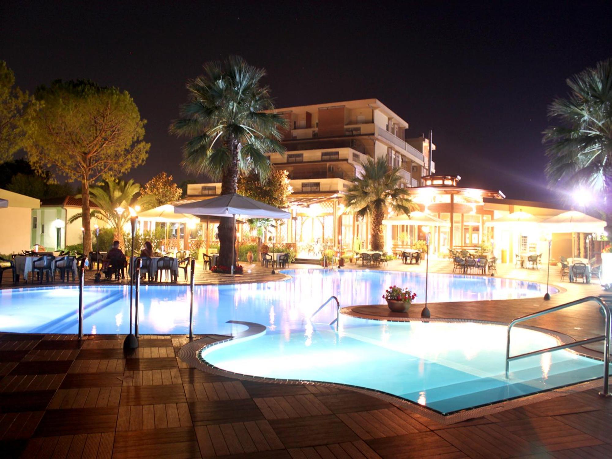 Hotel Acquario Васто Экстерьер фото